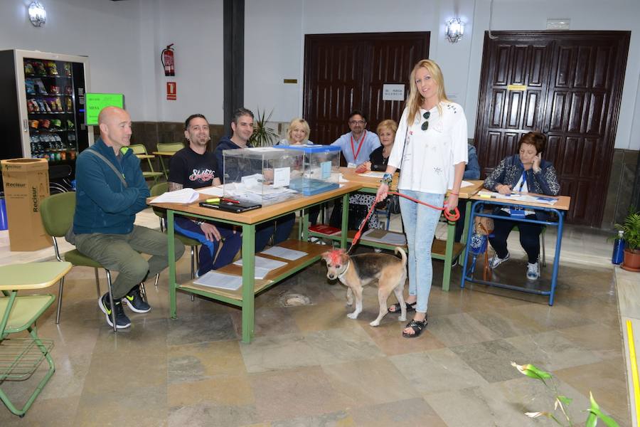 Aumenta la participación a las 14:00 horas