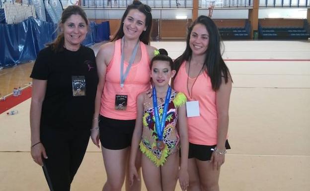 Felicitación al Club Beatriz Danzing por la tercera posición de Delia Delgado Pérez en la final de precopa andaluza