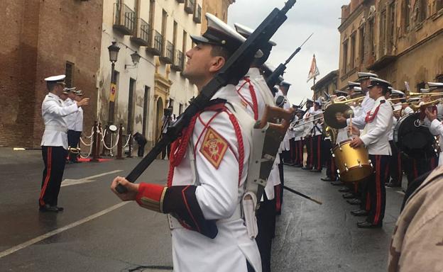 La Hermandad de la Piedad entregará el Pin de Oro a la Infantería de Marina