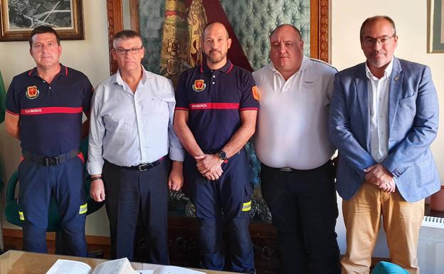 Miguel Pérez García toma posesión como nuevo jefe del Parque de Bomberos de Guadix