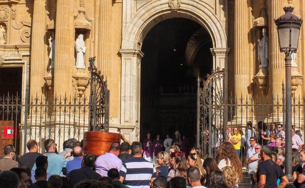 Guadix y La Peza dan su último adiós a José Antonio Contreras