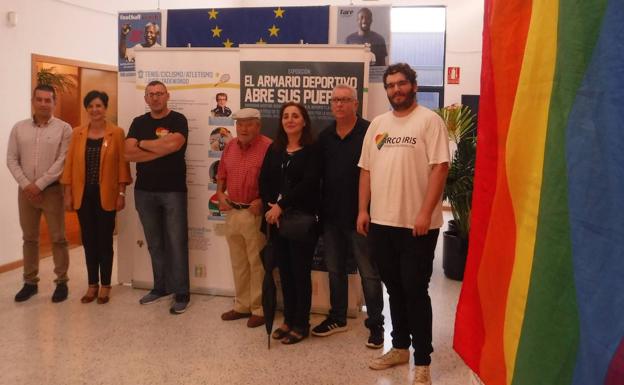 Purullena acoge una exposición de Diputación sobre diversidad sexual en el deporte
