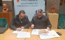 El Ayuntamiento firma un convenio con la Federación de Cofradías