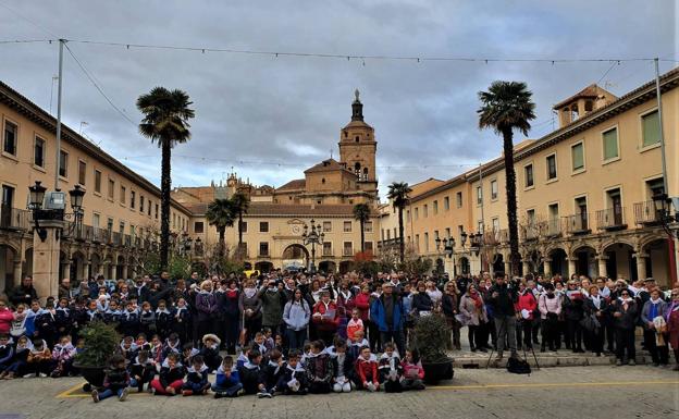 Guadix muestra su rechazo a la violencia contra la mujer