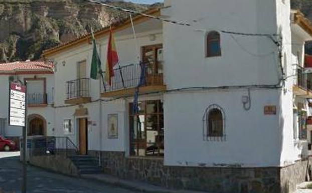 IU denuncia que el ayuntamiento de Gorafe contrata «a dedo» al personal de limpieza