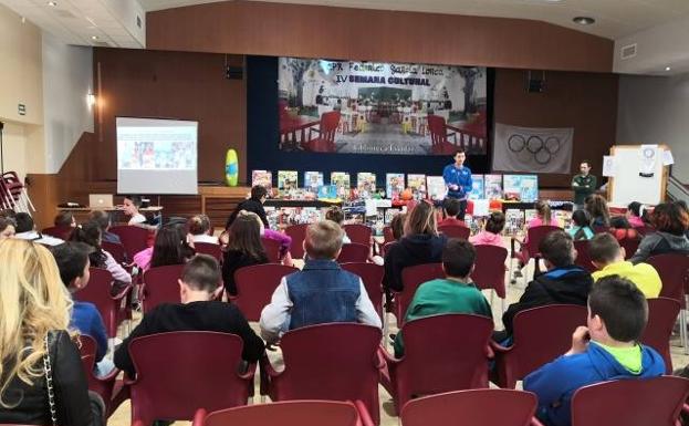 Premian al CPR Federico García Lorca por su proyecto 'Juegos Olímpicos y Hábitos de Vida Saludable'