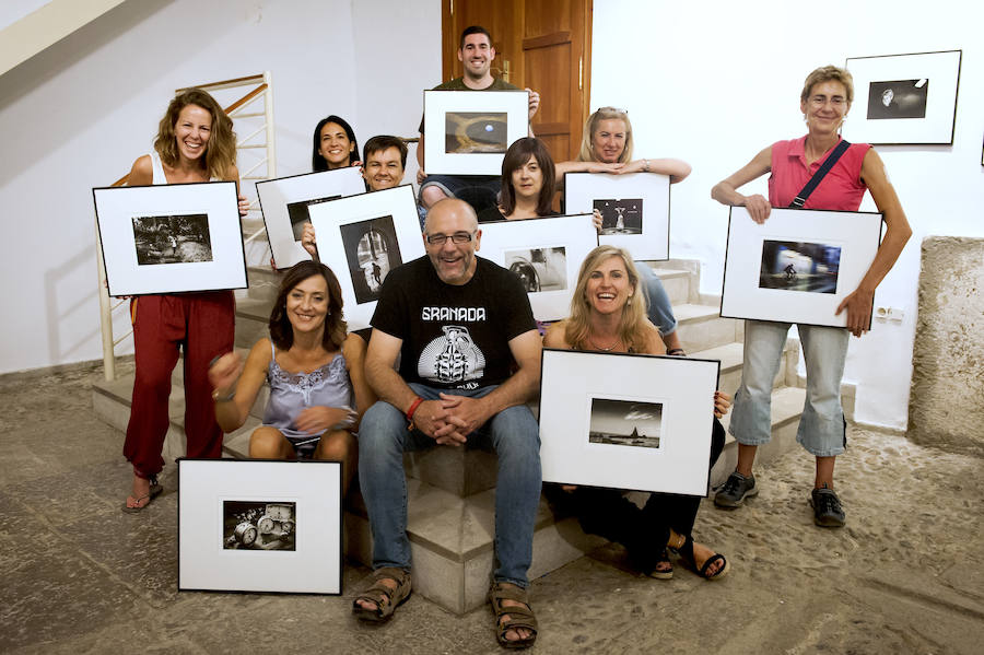 Una muestra reúne once maneras de ver la fotografía en Huétor