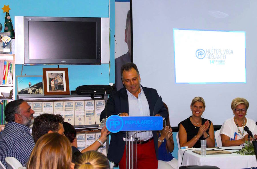 Mariano Molina, reelegido presidente del PP hueteño