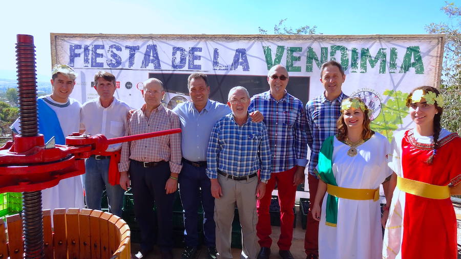 Fiesta de la Vendimia: Huétor Vega saca sus vinos del armario