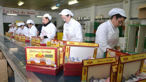 Viaje a Rute: el aperitivo navideño del Ayuntamiento de Huétor Vega