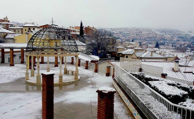 La estampa mágica de Huétor: nevada el Día de Reyes