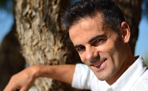 «Gané a Rossi sin presupuesto: vendí papeletas por los pueblos»
