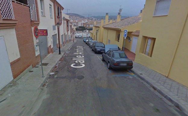 Detenido en Huétor Vega por golpear a un hombre con una barra de hierro en la cabeza