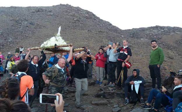 La Romería de la Virgen de las Nieves de Monachil, la más alta de España