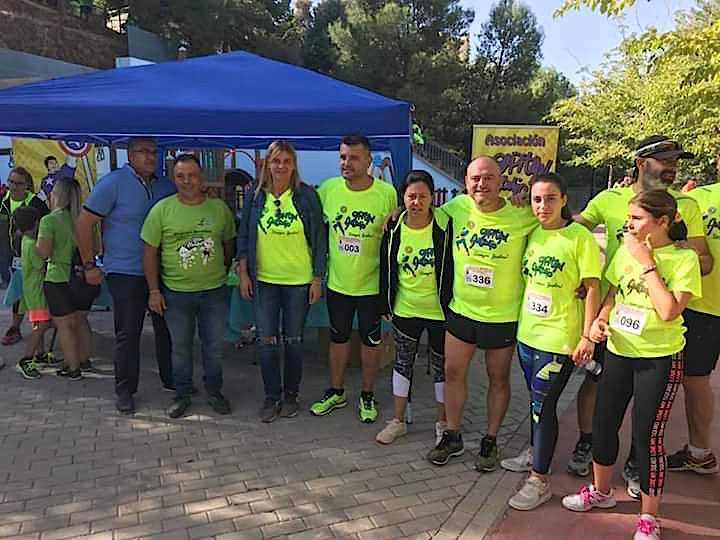 400 personas participan en la primera carrera benéfica de ELI Huétor Vega