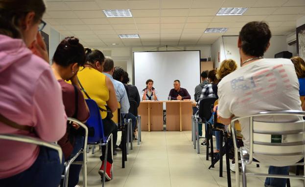 Albañiles, pintores y barrenderos: los puestos más demandados en los planes de empleo en Huétor Vega