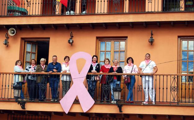 Huétor Vega se suma al Día Mundial contra el Cáncer de Mama
