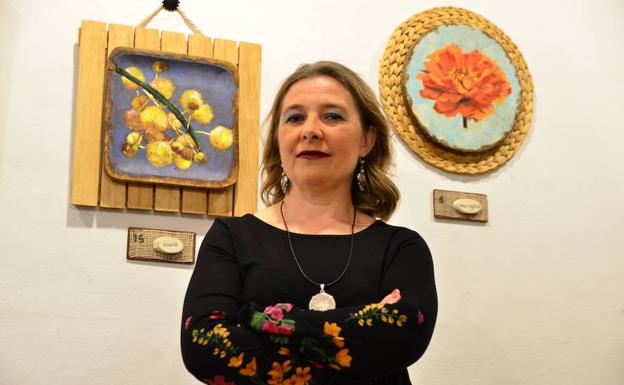 «Las flores aparecen e inspiran en cada rincón de Huétor Vega»