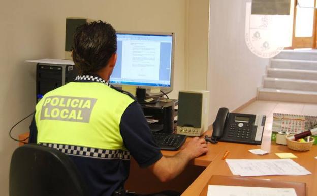 El grupo socialista propone ampliar la plantilla de la Policía Local en Huétor Vega