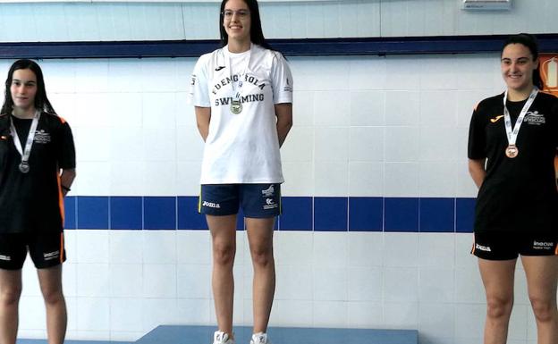 Las nadadoras hueteñas triunfan en el Campeonato de Andalucía