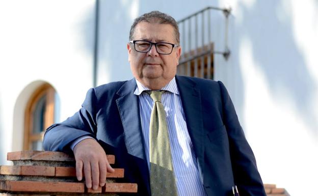 José Manuel Gómez (Vox Huétor Vega): «Ofrezco algo más que política pura y dura»
