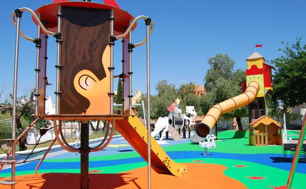 El parque infantil tematizado de Huétor Vega abre sus puertas