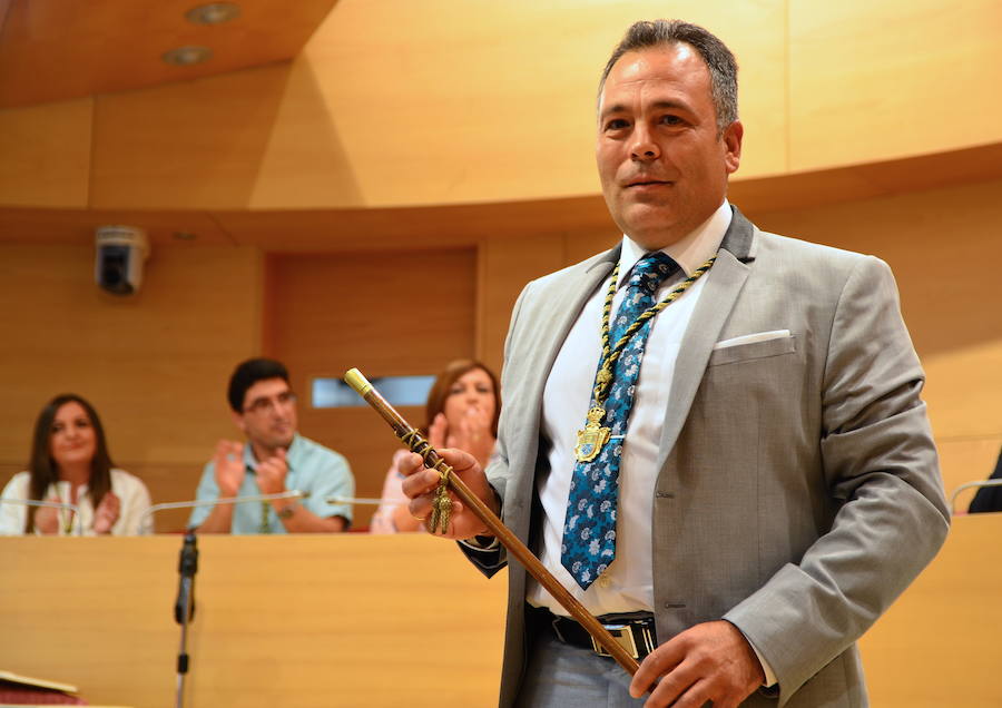 Así ha sido la sesión de investidura y constitución del Ayuntamiento de Huétor Vega