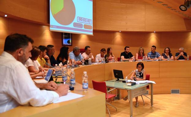 La oposición denuncia la subida de sueldo del equipo de gobierno de Huétor Vega