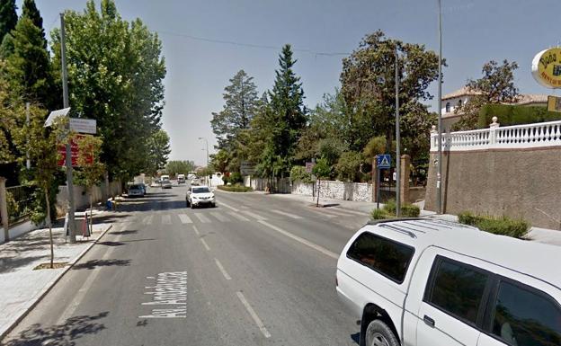 Un coche colisiona con una moto en la avenida de Andalucía de Huétor