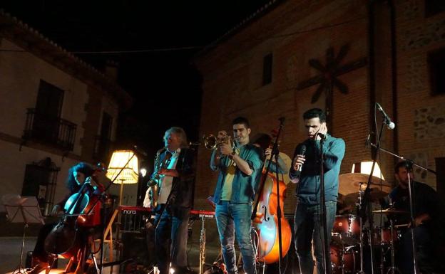 Monachil tiene 'Jazz en la Plaza'