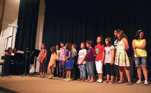 La Escuela de Música y Danza de Huétor Vega echa a andar