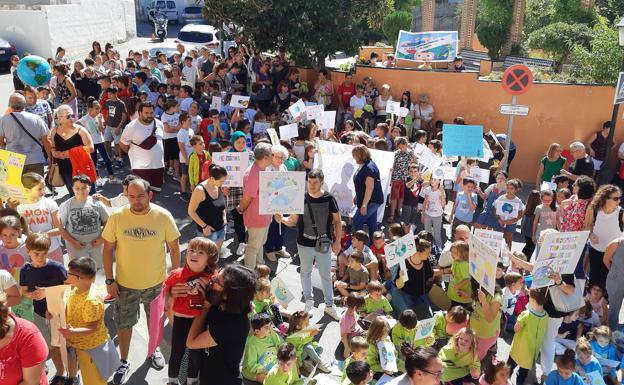 Los escolares de Huétor Vega dan una lección de conciencia climática