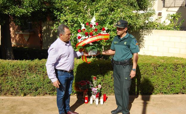 Emotivo homenaje en Huétor Vega a José Manuel Arcos, el guardia civil asesinado hace un año