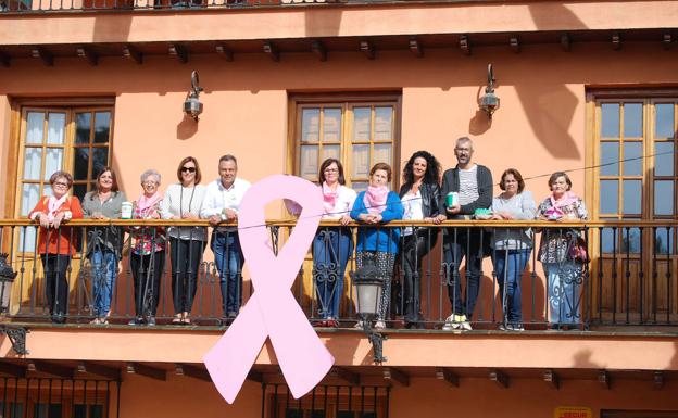 Huétor Vega, comprometido en la lucha contra el cáncer de mama