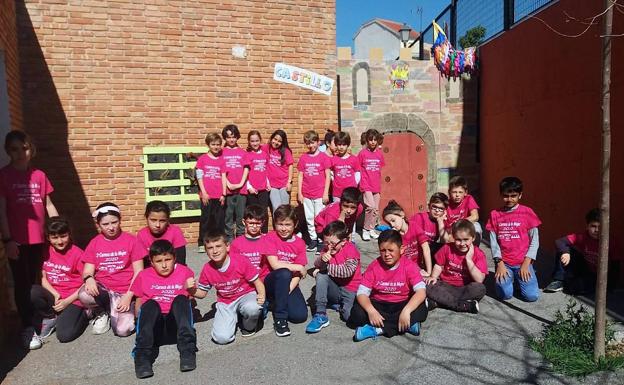 Los escolares de Huétor Vega formarán una marea rosa en la segunda Carrera de la Mujer