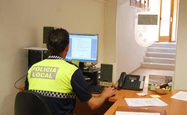 La Policía Local de Huétor Vega cuenta con un nuevo número fijo