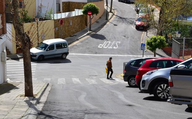El Ayuntamiento de Huétor Vega pide colaboración al comercio para priorizar las compras de los mayores