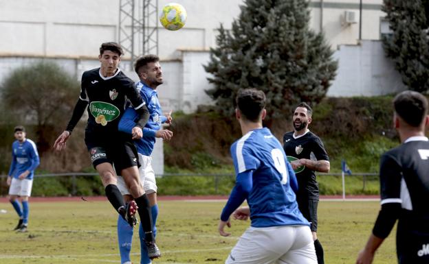 El fútbol, también en cuarentena en Huétor Vega