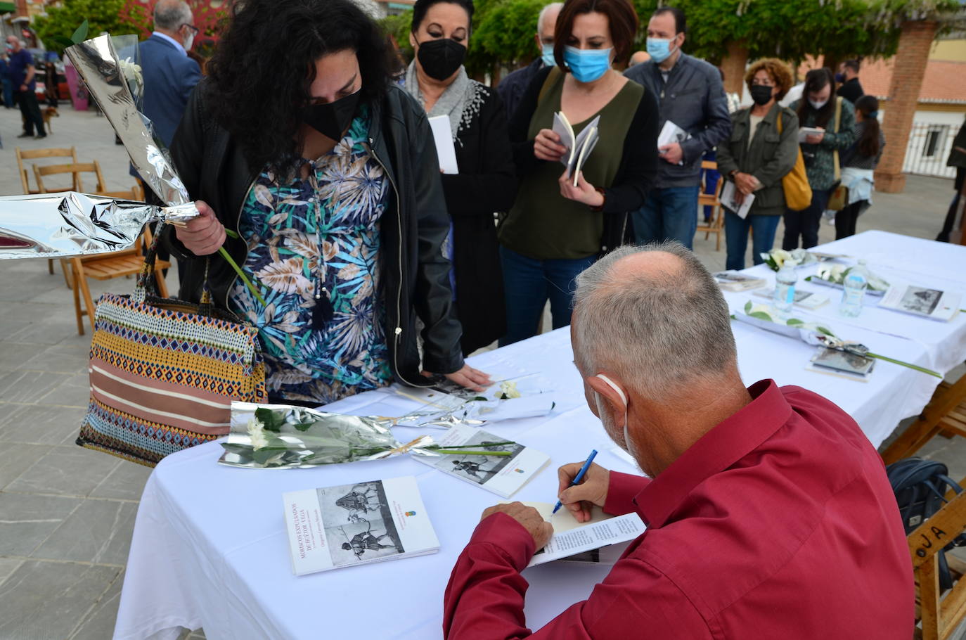 Día del Libro en Huétor: un pueblo entregado en conocer su pasado