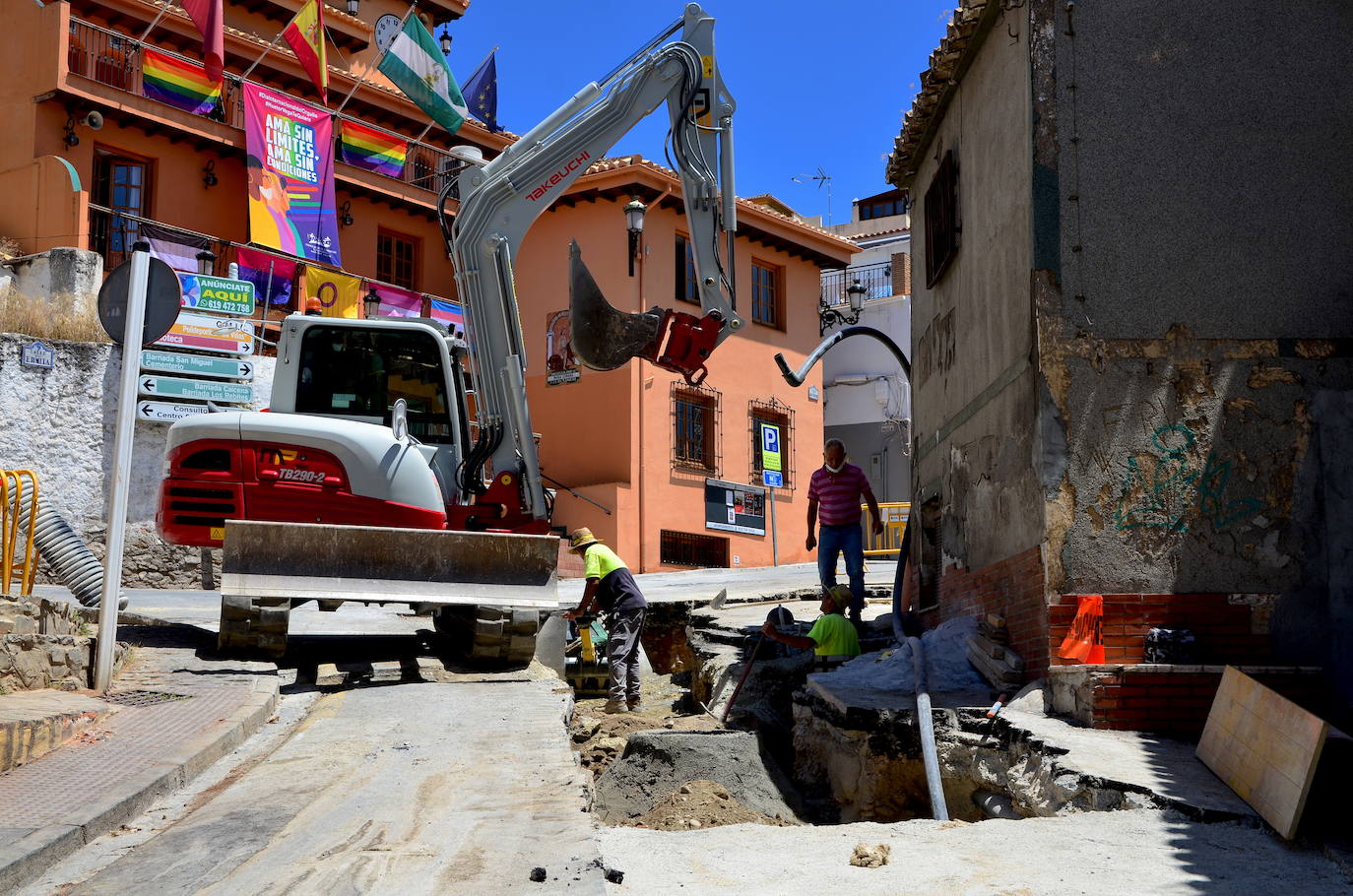 La calle Ermita de Huétor recupera su sentido habitual de circulación