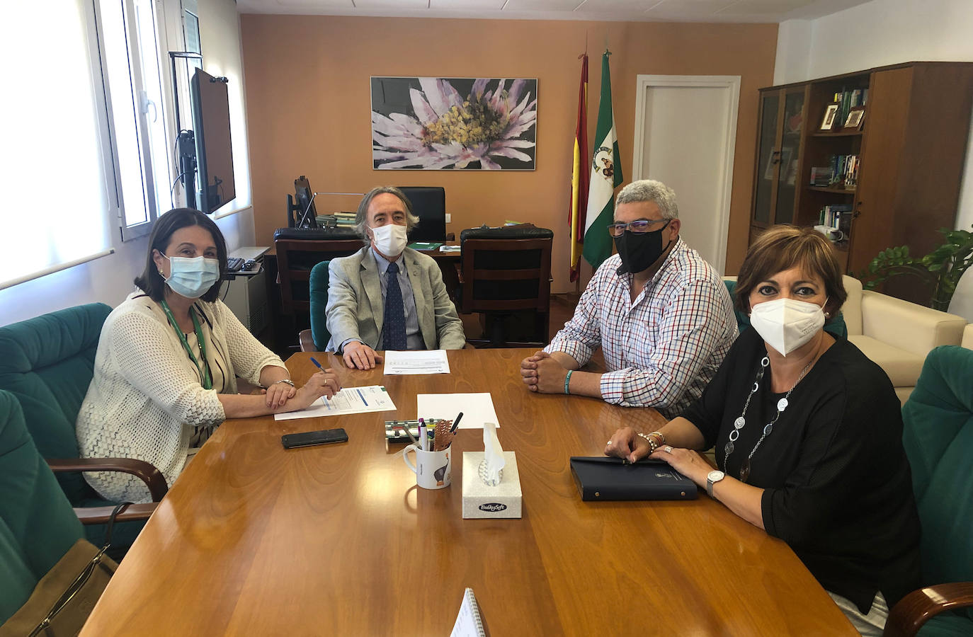 El Ayuntamiento de Huétor Vega traslada al delegado de Salud las necesidades del municipio
