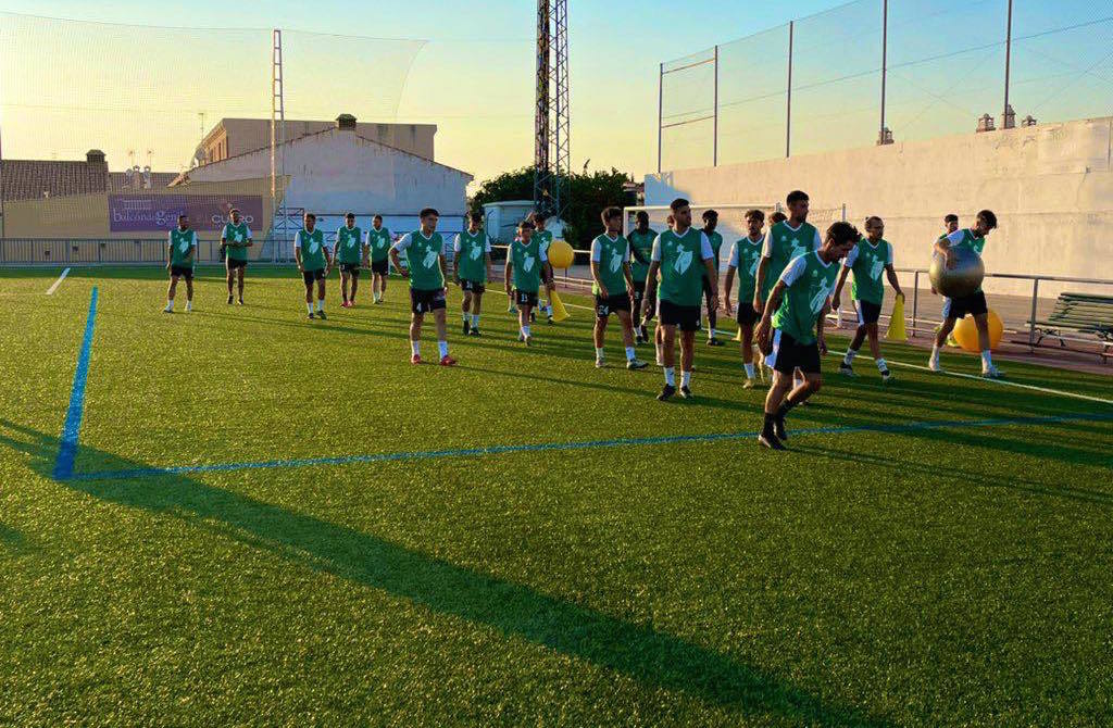 Huétor Vega recibe al Recreativo Granada en el Trofeo San Roque