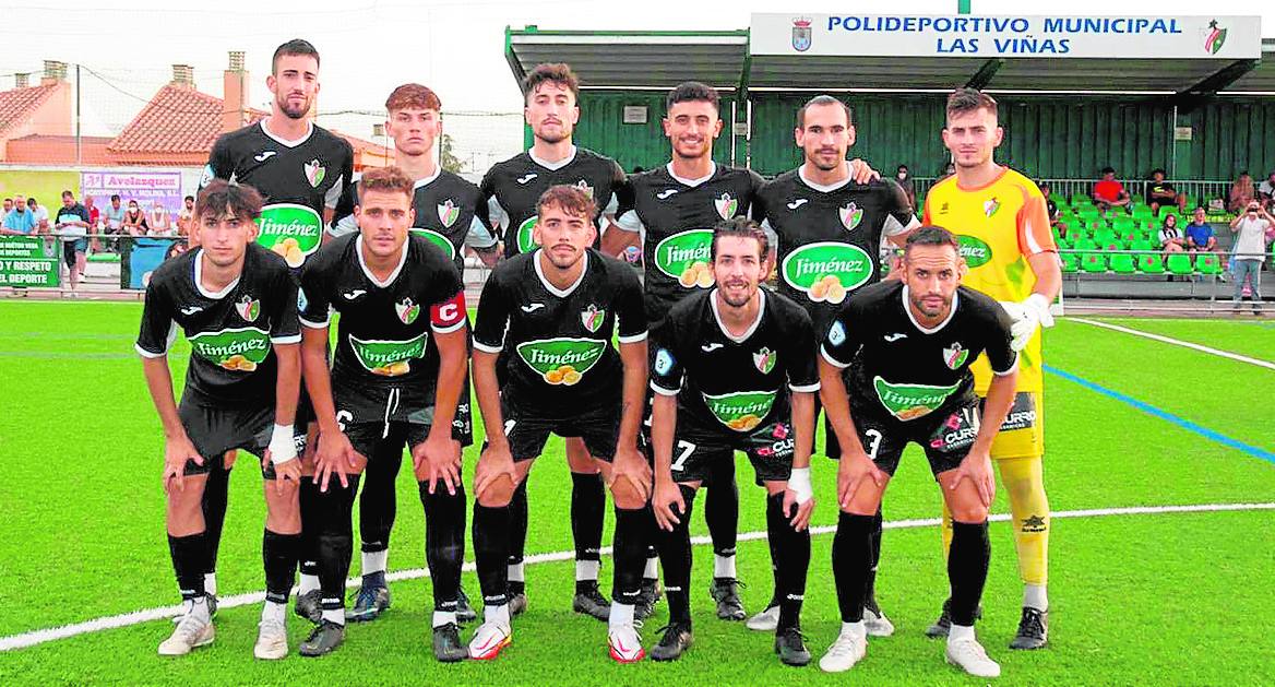 El CD Huétor Vega luce su mejor plantel desde que juega en Tercera