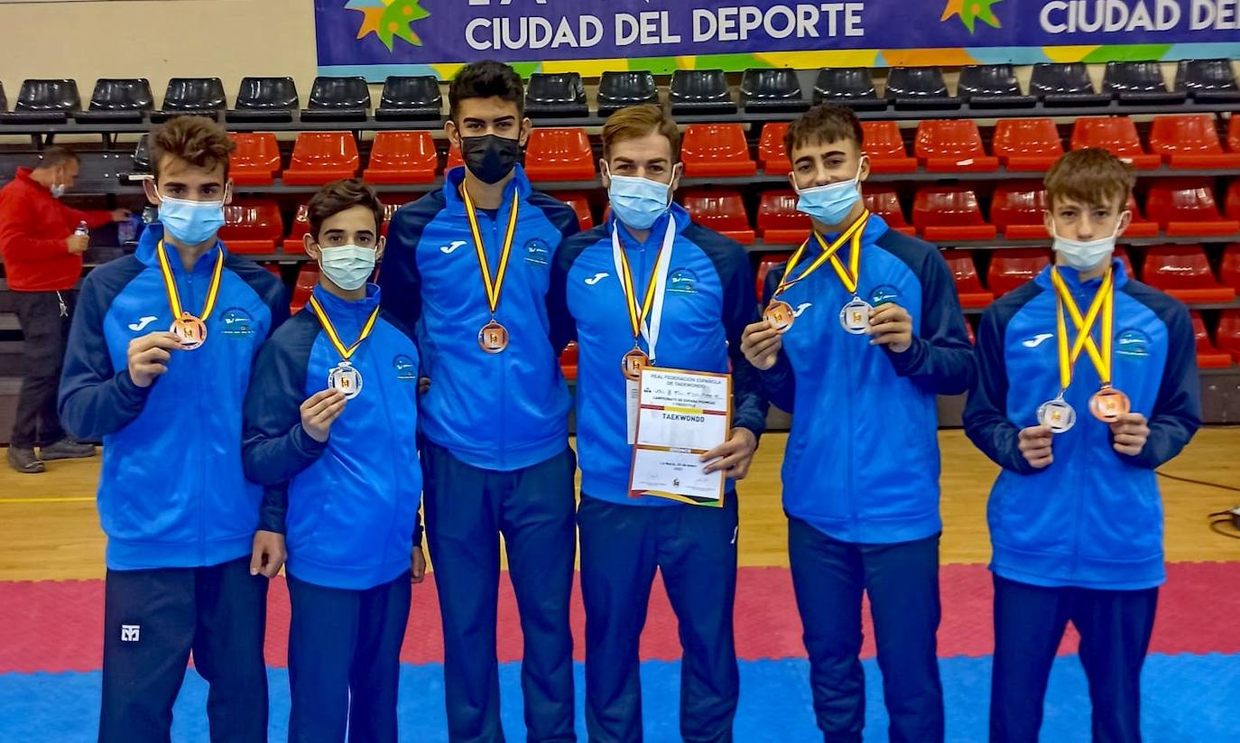 El club de Rubén Hita en Huétor Vega logra ocho medallas nacionales