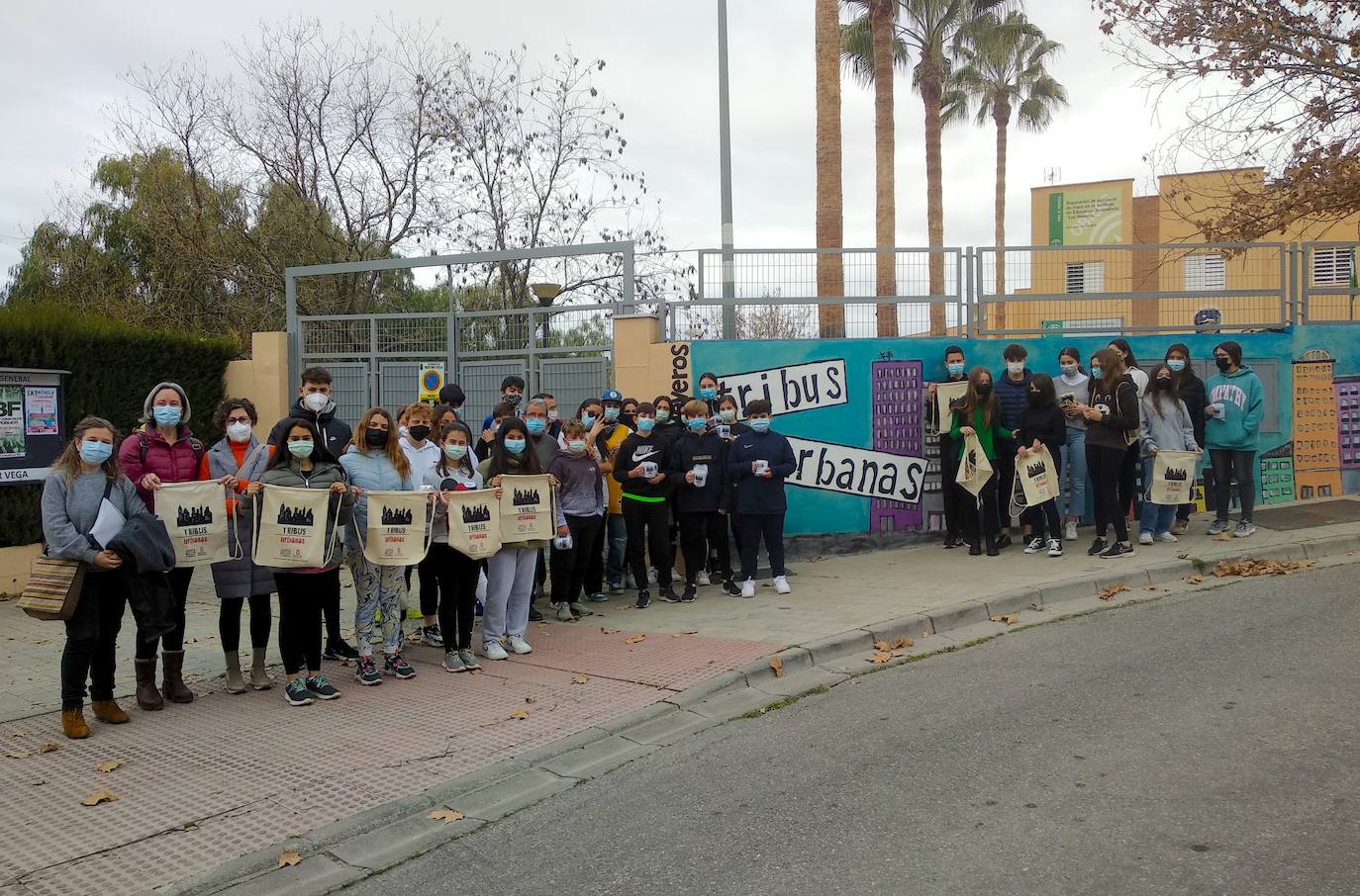 Premios a los mejores trabajos del proyecto 'Tribus urbanas', en el IES Los Neveros de Huétor Vega