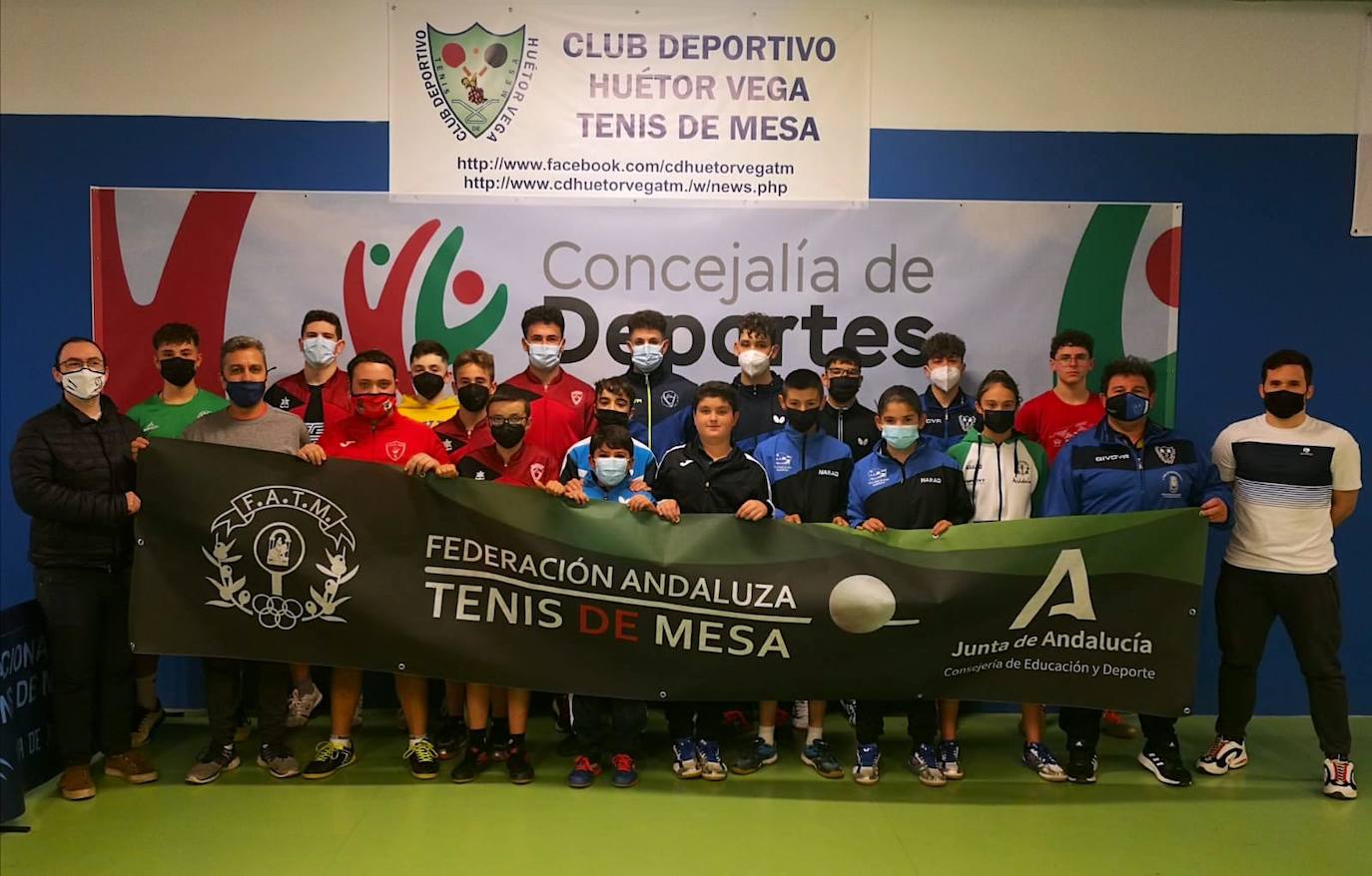 Cuarenta palistas andaluces se concentraron en Huétor Vega el pasado fin de semana