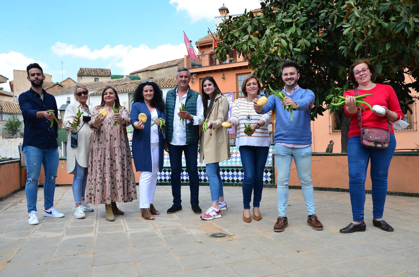 Habas y saladillas: Huétor reparte sabor en la 'Semana de la Vega'