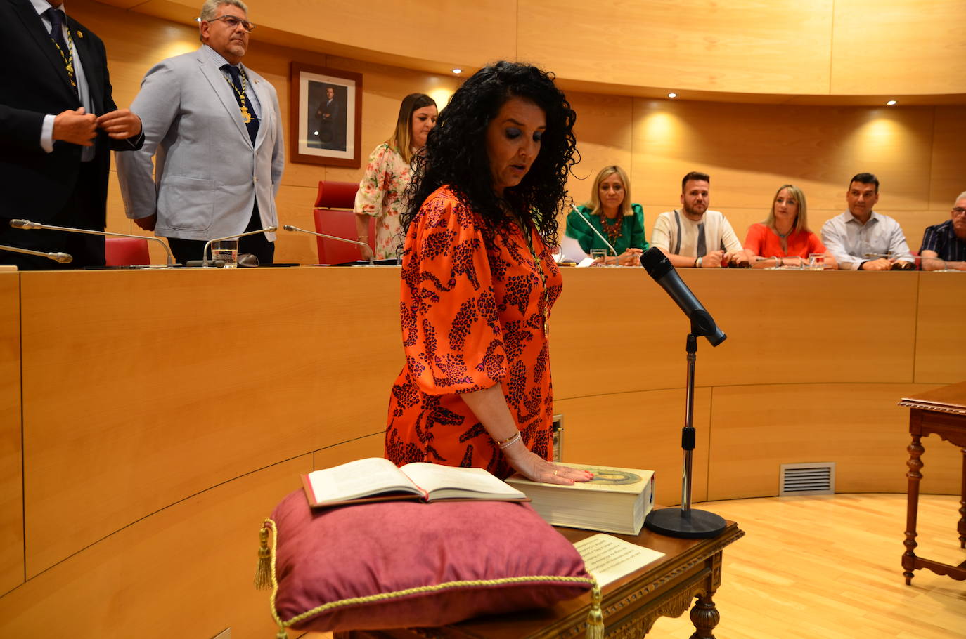 Elena Duque, investida alcaldesa de Huétor Vega