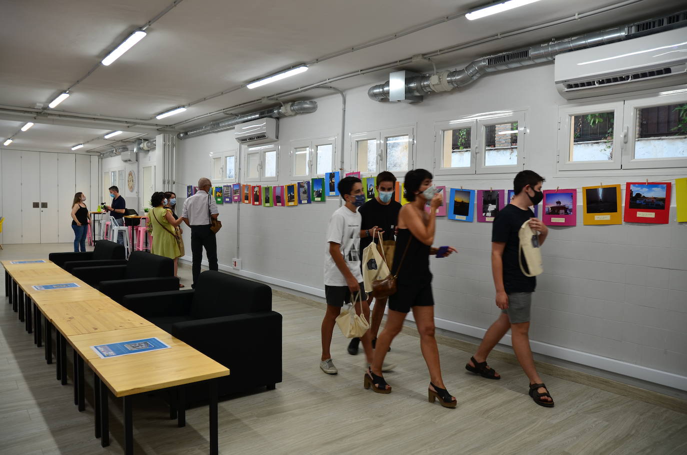 Huétor Vega monta este jueves la Fiesta de Neón para adolescentes