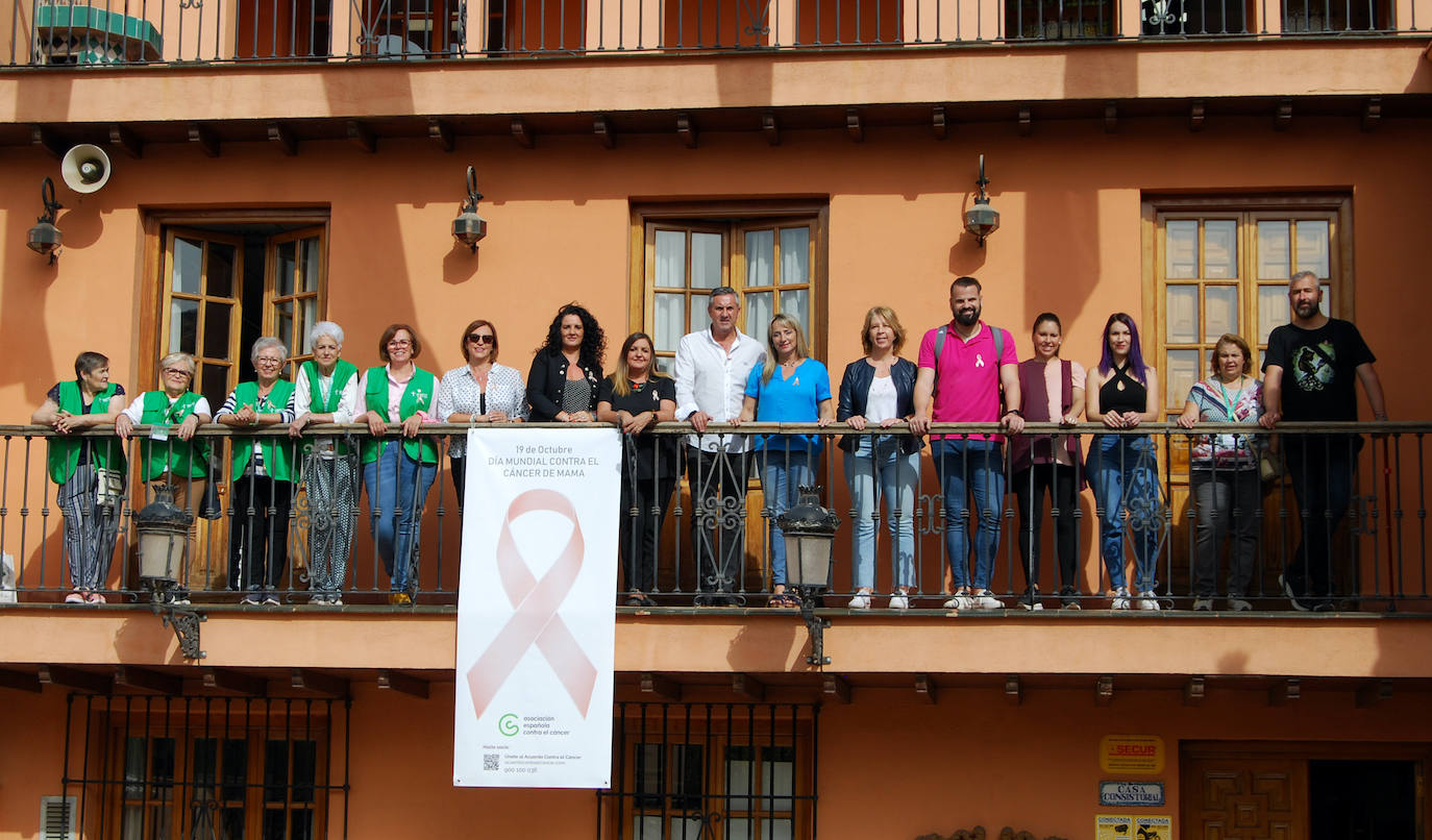 Huétor Vega se suma al Día Mundial del Cáncer de Mama 2022